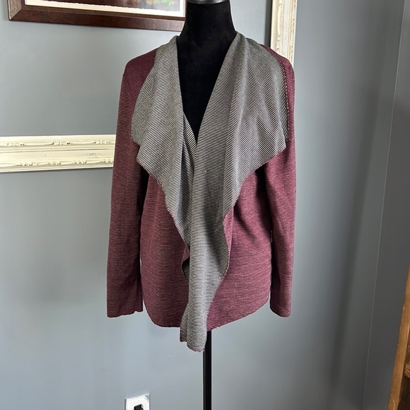 Weekends Chico’s Waterfall Open Front Cardigan Maroon Striped Sz 2 Lagenlook - Picture 1 of 8